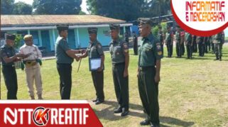 Komandan Kodim 1603/Sikka, Letkol Arm Denny Riesta Permana, memimpin upacara pelepasan tiga prajurit yang memasuki masa purna tugas (TIM/NTTKreatif.com)