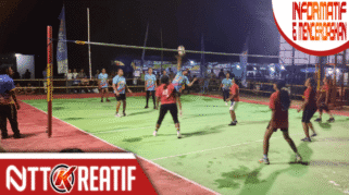 Pertandingan perdana Turnamen Terbatas Bola Voli antara Bank NTT vs Merpati Putih akhirnya dimenangkan oleh Bank NTT. (nttkreatif.com/Ballack)