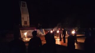 Apel Kehormatan dan Renungan Suci di Taman Makam Pahlawan (TMP) Lapak Tana, Larantuka, Flores Timur. (NTTKreatif.com).