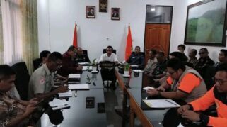 Tour de EnTeTe di Flores Timur dan Sikka resmi dibatalkan akibat gunung Lewotobi yang masih erupsi. (Facebook,com/Prokompim Flores Timur)