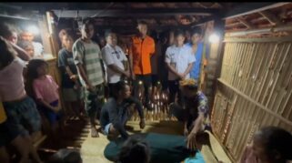 Pencarian terhadap korban ketiga akhirnya tuntas usai jasad korban ditemukan, Rabu pagi tadi. (dokumen Tim SAR Waingapu)