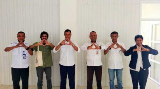 Disarpus Sikka Audiensi dengan Pemenang Piala Citra Indonesia. (nttkreatif.com/Mardat)