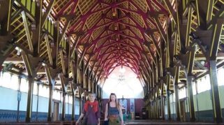 Salah satu destinasi favorit di Maumere, yakni Gereja Tua Sikka. (foto:Tripadvisor)