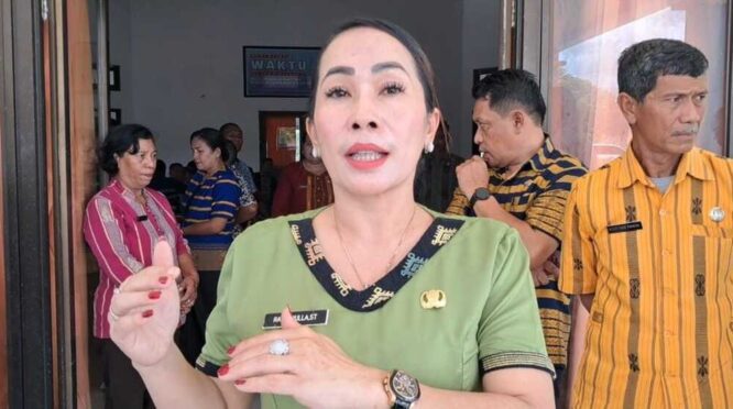 Bupati SBD, Ratu Wulla Talu. (nttkreatif.com/Ballack)