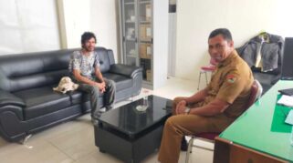 Disarpus Sikka berencana akan menggelar nobar bersama opa oma di panti jompo saat Valentine Day. (nttkreatif.com/Mardat)