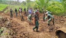 Akses Jalan Desa Werang mulai dikerjakan oleh TNI dan masyarakat dalam TMMD. (nttkreatif.com/Mardat)