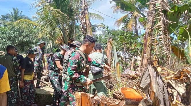 Pengerjaan MCK untuk Sanitasi dalam program TMMD mulai dikerjakan di Maumere. (nttkreatif.com/Mardat)