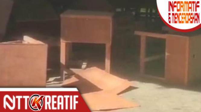 Salah satu ruangan SMP Kristen Tana Maringi yang dirusak oleh OTK. (nttkreatif.com/Ballack)
