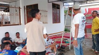 Umat Muslim Ekasapta menunjukkan toleransinya dengan membangun posko buat para peziarah Semana Santa di Larantuka. (nttkreatif.com/Lado Purab)