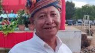 Kabag Kesra, Herman Theedens menyebut kalau pihaknya sedang melakukan review perbup soal IPK dalam syarat penerima beasiswa. (dokumen Menara Sumba)