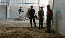 Pangdam IX Udayana, Mayor Jenderal TNI Piek Budyakto saat meninjau pembangunan KDMP di SBD. (nttkreatif.com/Ballack)
