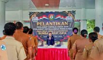 Bupati SBD, Ratu Ngadu Bonu Wulla, saat melantikan 59 Pejabat Kepala Desa dari 11 kecamatan kabupaten Sumba Barat Daya. (NTTKreatif.com/ Fren Ghoghi)