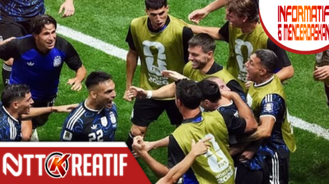 Pemain Timnas Argentina merayakan gol Lautaro Martinez ke gawang Inggris. (Instagram.com/@Inter)