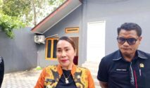 Bupati SBD, Ratu Wulla Talu bersama wakil ketua I DPRD SBD Thomas Tanggu Dendo. (NTTKreatif.com/ Fren Ghoghi)