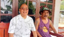 Momen Perbaikan Jalan, Saksi Hangat Perjumpaan MDT dan Ama Aris. (NTTKreatif.com)