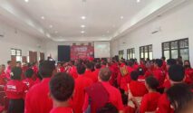 Suasana Pelantikan Pengurus Anak Cabang, (PAC) PDIP Cabang Sumba Barat Daya. (Fren Ghoghi/ NTTKreatif.com)