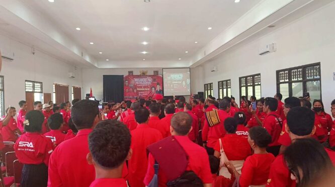 Suasana Pelantikan Pengurus Anak Cabang, (PAC) PDIP Cabang Sumba Barat Daya. (Fren Ghoghi/ NTTKreatif.com)