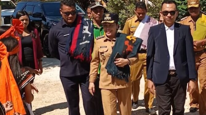 Akpar Sumba beri dimensi baru dalam dunia pendidikan di Sumba Barat Daya. Lembaga itu hadir untuk menyiapkan SDM anak Sumba menyambut Pariwisata di wilayah tersebut. (nttkreatif.com/Ballack)