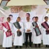 Sekretaris Daerah Kabupaten Sumba Barat Daya, Drs. Etmundus N. Nau, menghadiri Misa Tahbisan Imamat empat konfrater yang berlangsung di Katedral Weetabula, Pada Rabu (16/9/2026). (NTTKreatif.com/ Prokompi SBD)