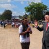 Markus Dairo Talu atau MDT terus menebar kebaikan di tengah masyarakat. Terbaru ia memberikan bantuan buat semua tim peserta Piala Bupati Mamoli Cup. (nttkreatif.com/Ballack)