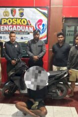 Polres Sumba Barat saat mengamankan pelaku curanmor. (foto: Polres Sumba Barat)