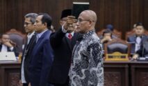 Mantan Ketua KPU hadir sebagai saksi termohon dalam sidang MK soal ijazah Wapres Gibran. (MK)